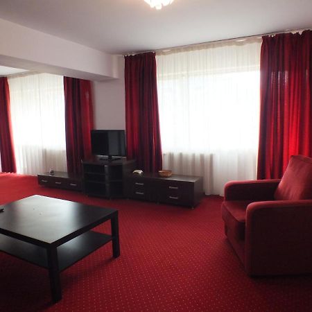 בוקרשט Alba Iulia Square - Apartments And Studios מראה חיצוני תמונה