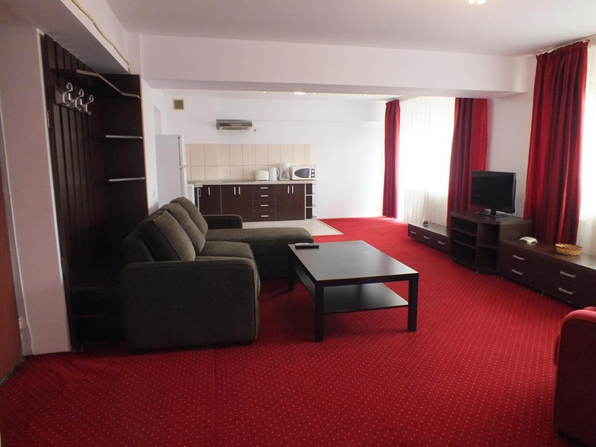 בוקרשט Alba Iulia Square - Apartments And Studios מראה חיצוני תמונה