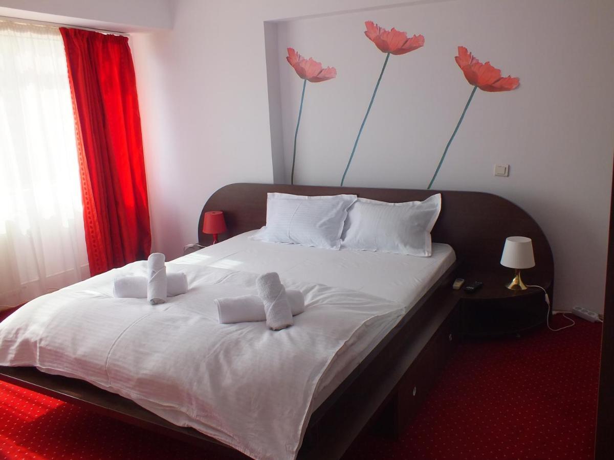 בוקרשט Alba Iulia Square - Apartments And Studios מראה חיצוני תמונה